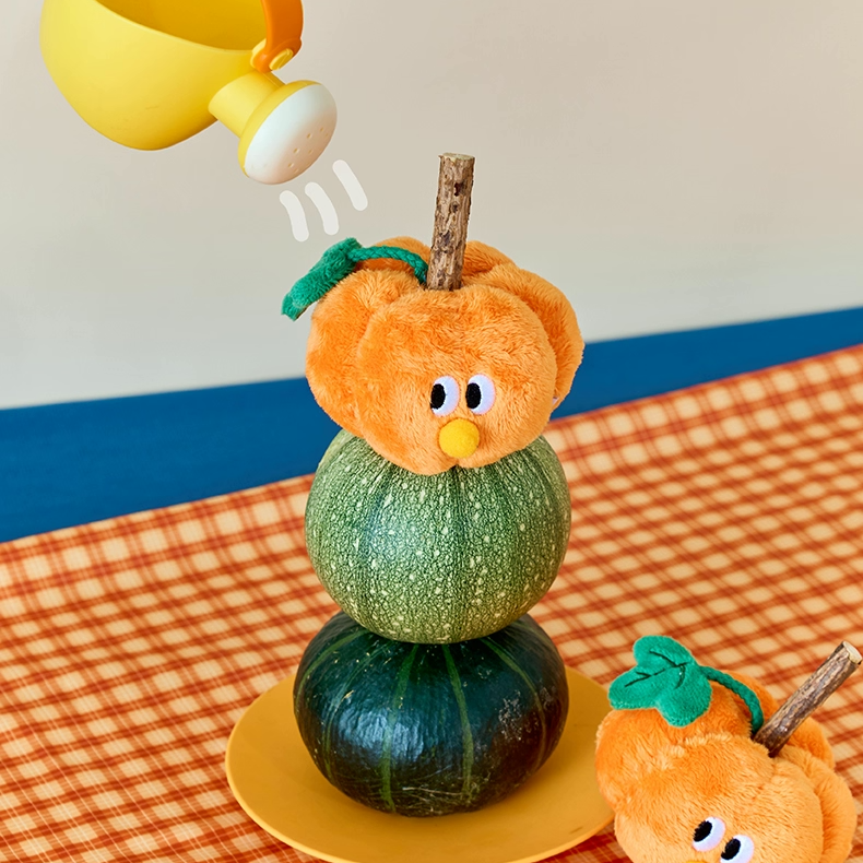 zeze Pumpkin Silvervine Cat Toy — Crinkly Plush Pumpkin with Chew Stick