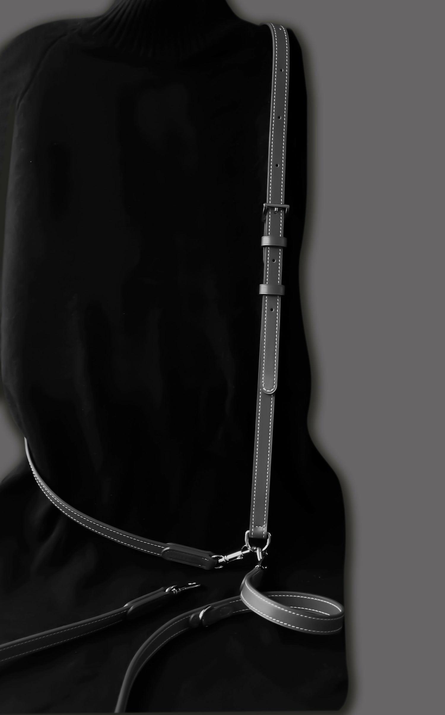 Multifunctional Two-Way Crossbody Leather Lead