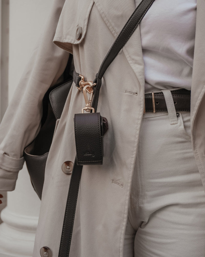 Chocolate┃Studio Poop Bag Holder