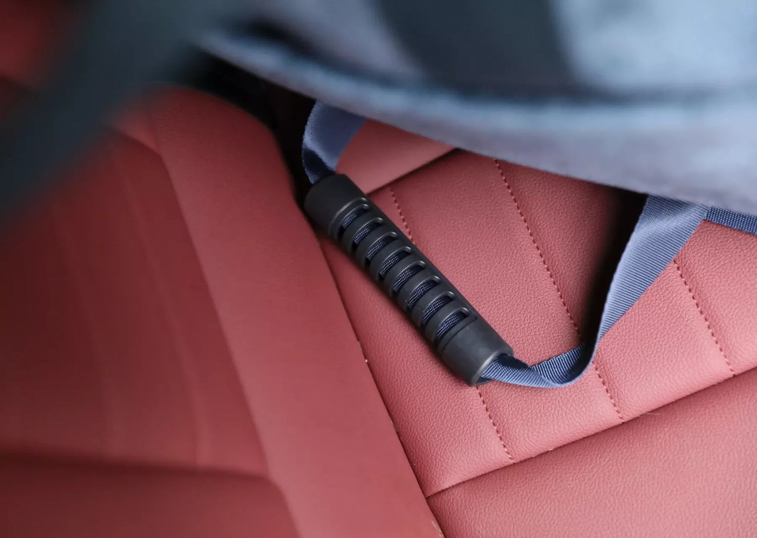 Puff Guard Dog Car Seat 12