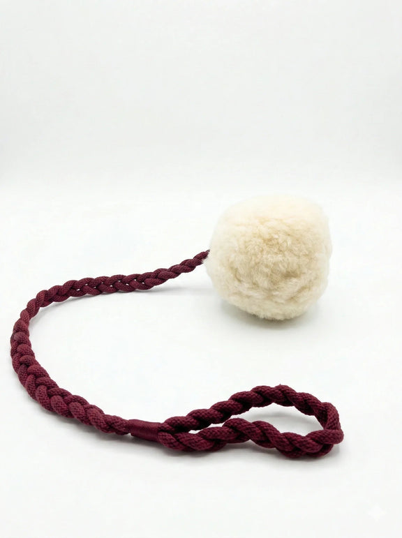 Wool Pom Tug Toy - White - MellowConceptStore