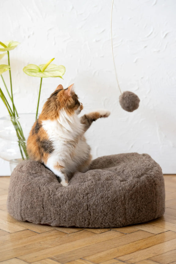 Natural Sheepskin Cat Toy: Ball - MellowConceptStore