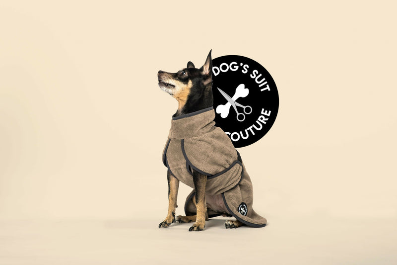 Towel_Champagne-Beige_Small_Sitting_03_WEB